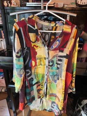 Simply Art by Dolcezza High-Low Button-Down Blouse